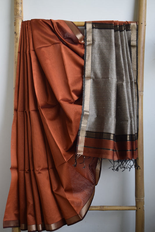 Rust Orange Maheshwari Silk Cotton Saree with Gicha Pallu