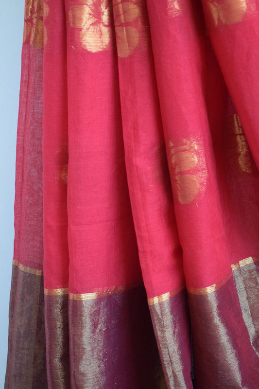 Red Hibiscus weaving Mul Cotton Saree with tassels