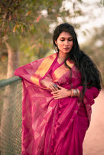 Load image into Gallery viewer, Rani Pink Linen Jamdani Saree
