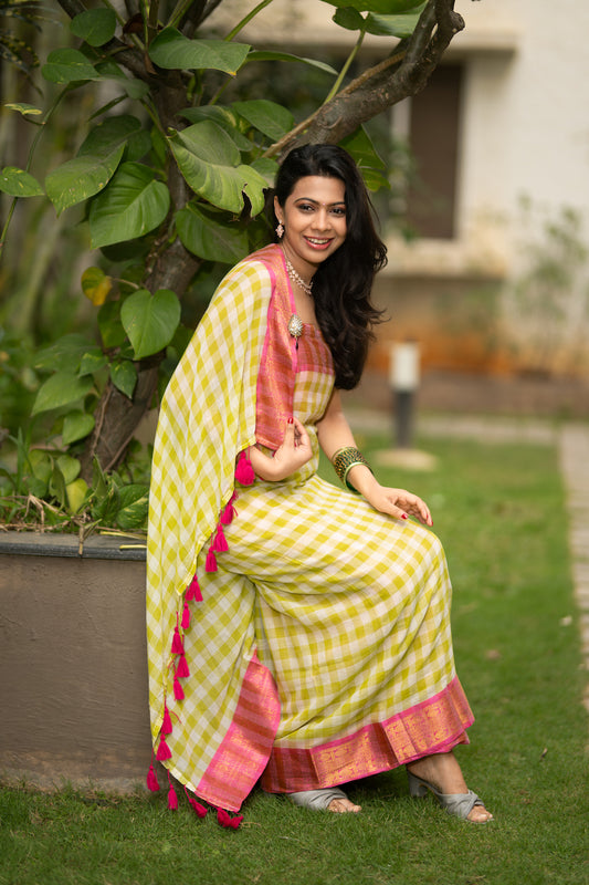 Green & White Checks Mul Cotton Saree with border