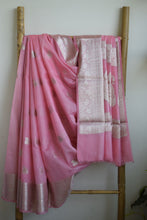 Load image into Gallery viewer, Baby Pink Benarasi Soft Georgette Saree
