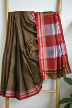 Load image into Gallery viewer, Black Gomedadi Ilkal Cotton Saree
