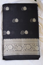 Load image into Gallery viewer, Black Kora Organza Buti Benarasi Saree
