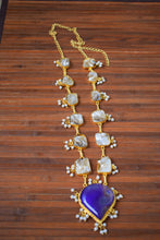 Load image into Gallery viewer, Seashell Jewelry Set with Blue Stone Pendant
