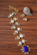 Load image into Gallery viewer, Seashell Jewelry Set with Blue Stone Pendant
