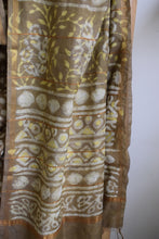 Load image into Gallery viewer, Earthy Chanderi Cotton Silk Saree
