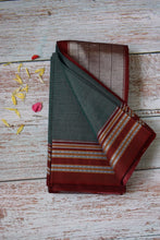 Load image into Gallery viewer, Green Gomedadi Ilkal Cotton Saree
