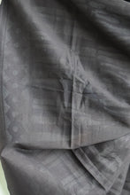Load image into Gallery viewer, Indigo Printed Mul Cotton Saree
