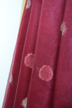 Load image into Gallery viewer, Maroon Kora Organza Buti Benarasi Saree
