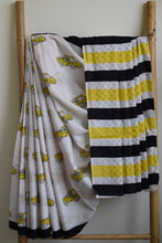 Load image into Gallery viewer, White Printed Mul Cotton Saree
