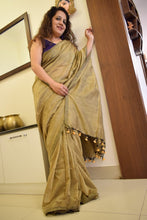 Load image into Gallery viewer, Gold Dust Plain Cotton Saree
