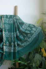 Load image into Gallery viewer, Green Chanderi Cotton Silk Saree
