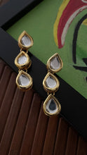 Load image into Gallery viewer, Polki Meena Necklace Set
