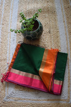 Load image into Gallery viewer, Leaf Green Maheshwari Silk Cotton Saree
