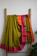 Load image into Gallery viewer, Mehandi Green Maheshwari Silk Cotton Saree
