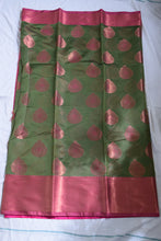 Load image into Gallery viewer, Mehandi Green Kora Silk Benarasi Saree
