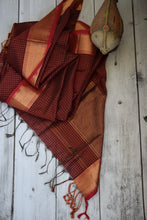 Load image into Gallery viewer, Red Maheshwari Dupatta

