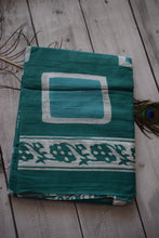 Load image into Gallery viewer, Turquoise Bagru Printed Mul Cotton Saree
