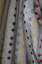 Load image into Gallery viewer, White Silk Cotton Jamdani Saree

